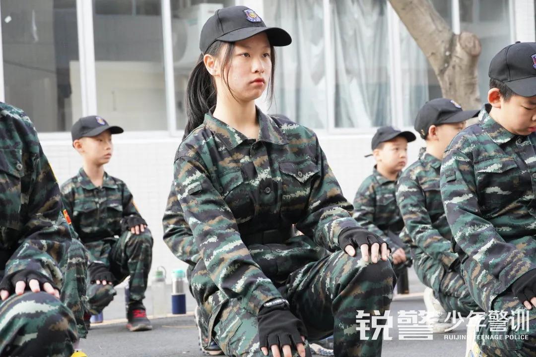 特警突擊營圓滿結營：曆經警訓淬煉，成就(jiù)英勇少(shǎo)年(nián)