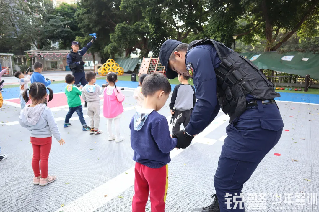 銳警少(shǎo)年(nián)警訓：海(hǎi)珠區(qū)思恩幼兒(ér)園小(xiǎo)特警體(tǐ)驗活動